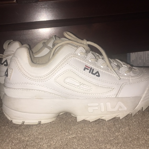 Fila Shoes - Picture 3 of 3